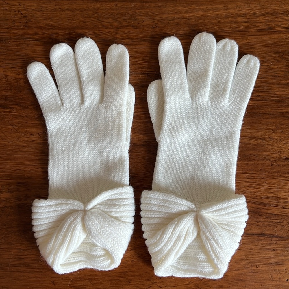 Ivory Knit Gloves